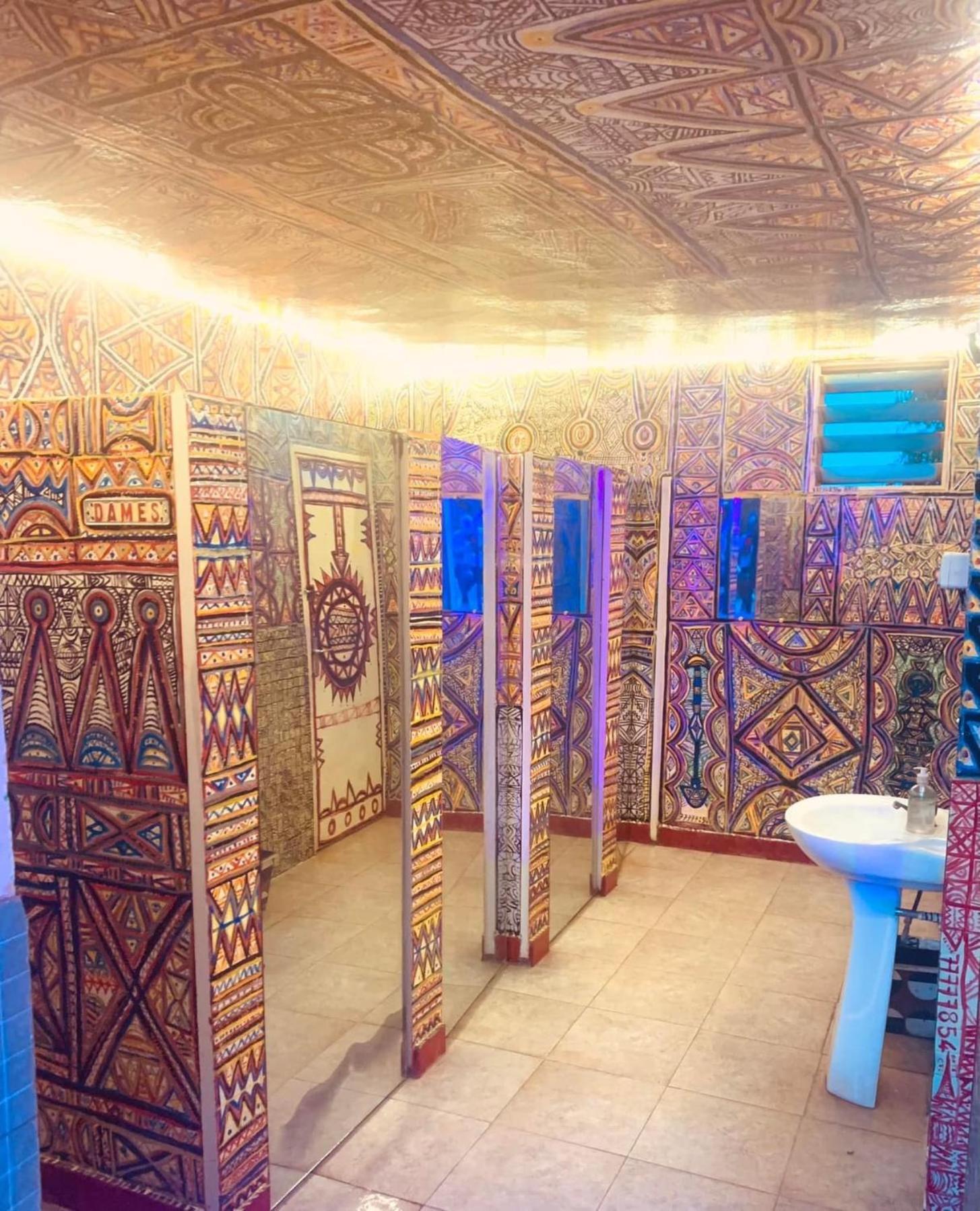 Hotel Ricardo Ουαγκαντουγκού Εξωτερικό φωτογραφία